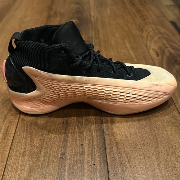 ADIDAS AE 1 ANTHONY EDWARDS WITH LOVE ACID ORANGE/BLACK US Size 7, Used - Picture 5 of 8